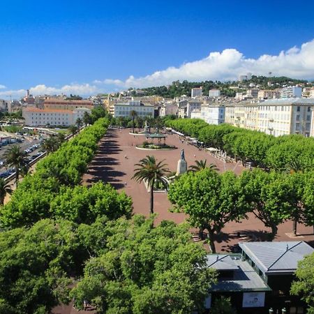 Appartement Climatise,Idealement Situe 100M Du Vieux Port. Bastia  Extérieur photo