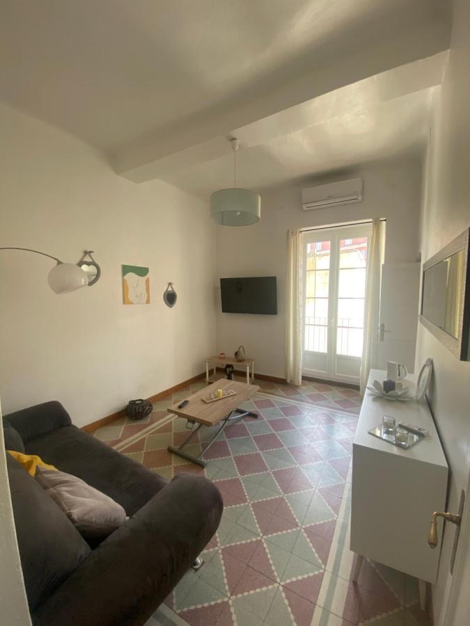 Appartement Climatise,Idealement Situe 100M Du Vieux Port. Bastia  Extérieur photo