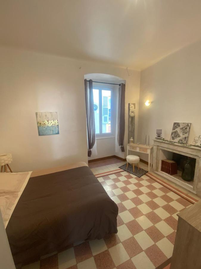 Appartement Climatise,Idealement Situe 100M Du Vieux Port. Bastia  Extérieur photo