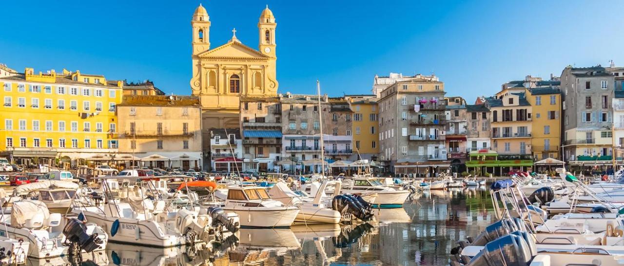 Appartement Climatise,Idealement Situe 100M Du Vieux Port. Bastia  Extérieur photo
